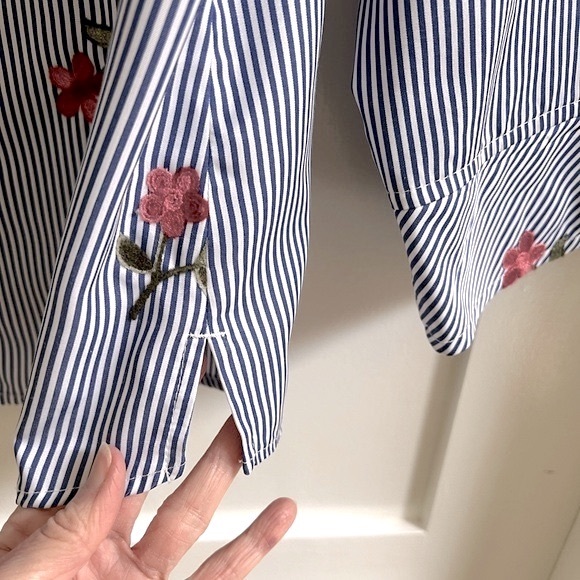 Navy and White Pinstriped Embroidered Top  PL - Picture 4 of 13